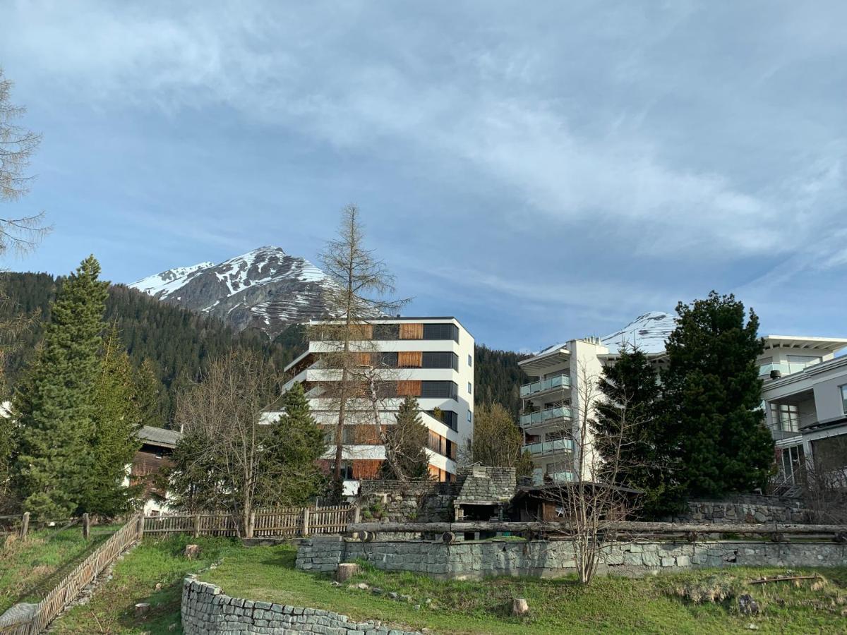 Zentral Bei Kongresshaus, Langlaufloipe, Hallenbad, Garage, Wifi, Voll Ausgestattet - Fewo Gian Davos Exterior photo